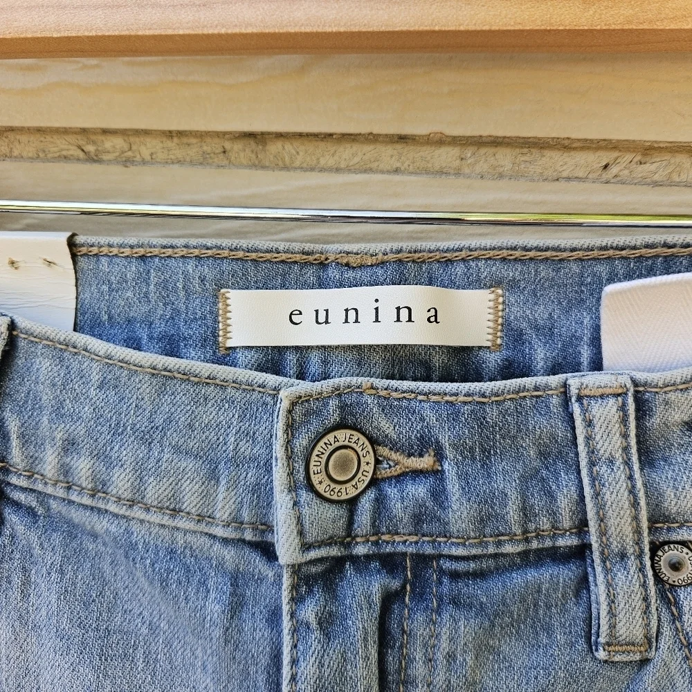 NWT Eunina light wash Codi Super High Rise Dad Jean size 9/29 - Picture 5 of 9